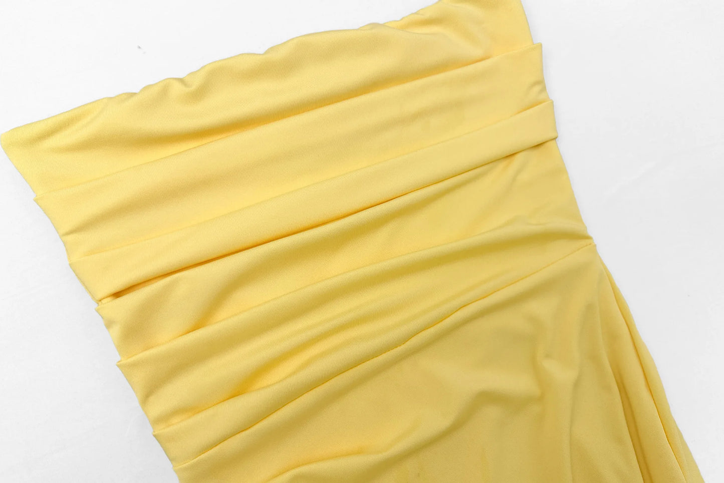 Robe de Soirée Élégante Lencensa - Dos Nu Volants Fente Maxi 2025