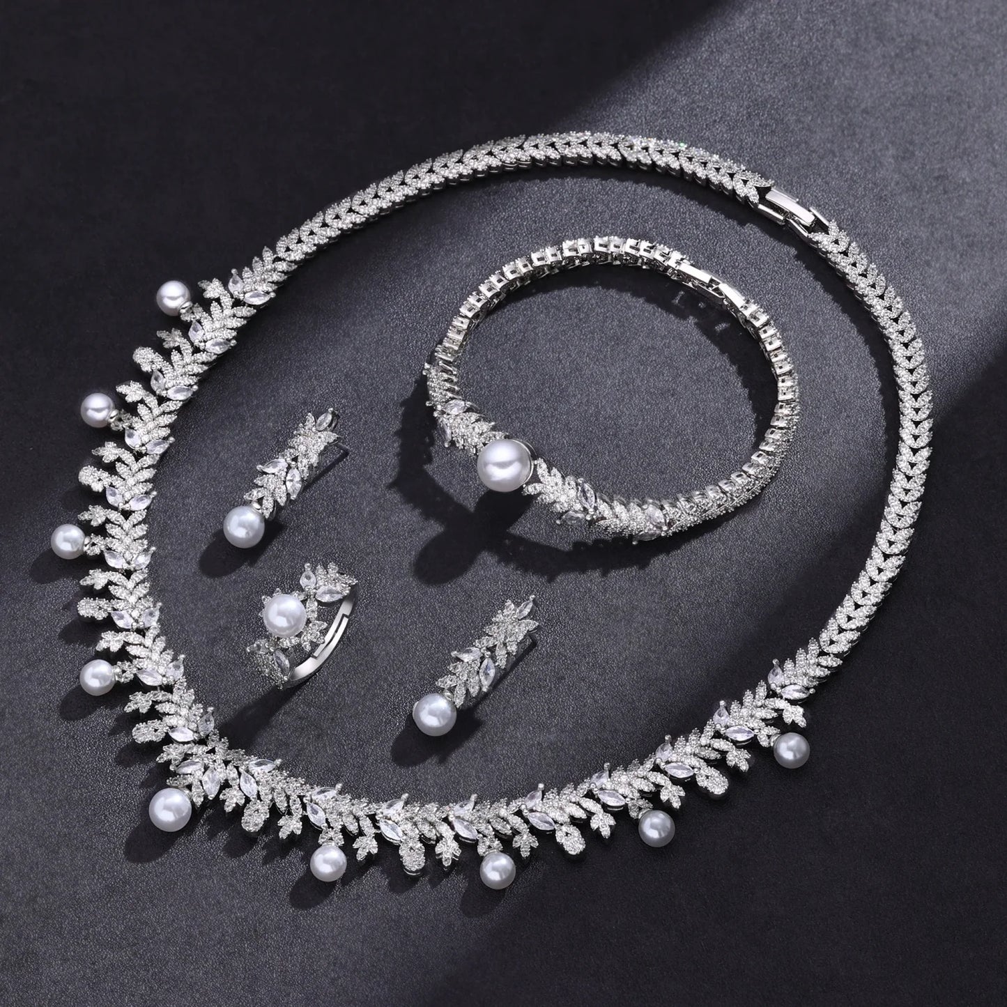 Ensemble de bijoux de mariée de luxe avec zircon cubique contre-indiqué, 4 pièces, vente chaude, Dubaï, 2024