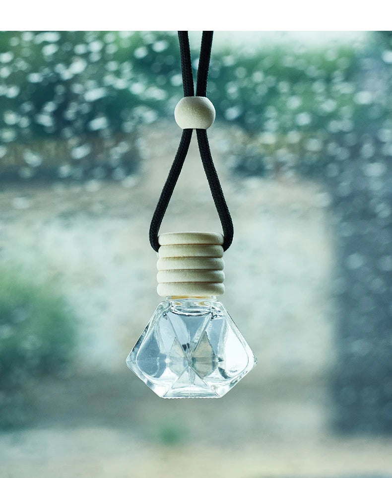 Parfum Parfum de voiture, un parfum de voiture utilisé pour les accessoires d'intérieur de voiture, un désodorisant de voiture à long terme, garde charmante et fraîche