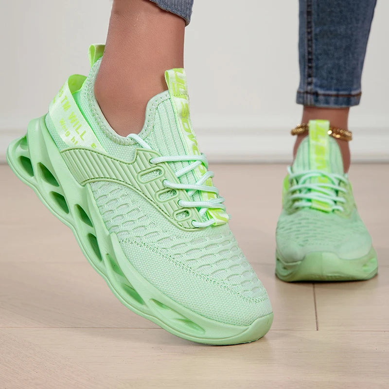 Femmes chaussures de Sport mode plate-forme baskets dames printemps hiver chaussures plates chaussures de course pour femme grande taille 43