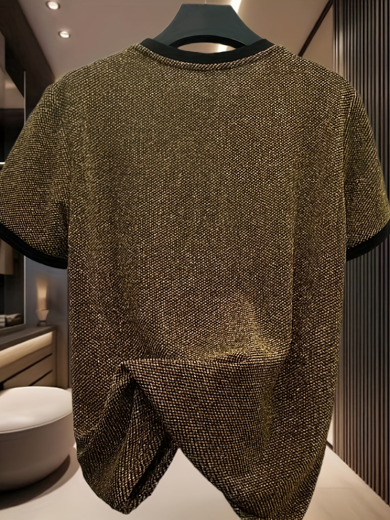 T-Shirt Noir Accents Dorés Lencensa - Manches Courtes Casual Homme