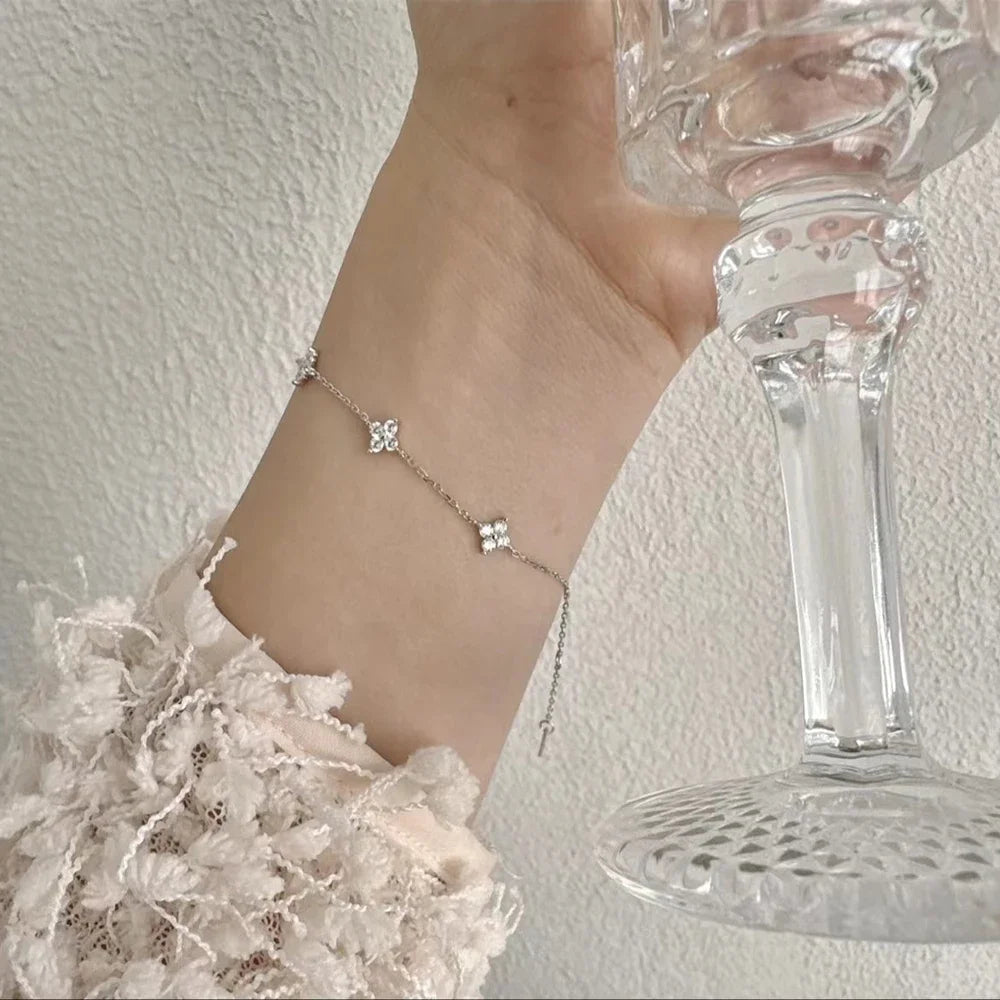 Colliers en acier inoxydable et Zircon pour femmes, plaqué or 18 carats, chaîne à quatre feuilles d'herbe, bijoux de luxe, cadeau, nouvelle collection