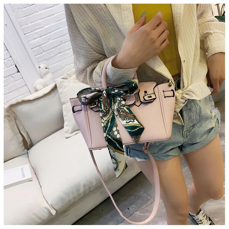 Sac Birkin imprimé écharpe 2025 pour femmes, sac à main à bandoulière en relief à ailes, fourre-tout de luxe à poignée supérieure avec serrure, sac à bandoulière élégant - Lencensa 