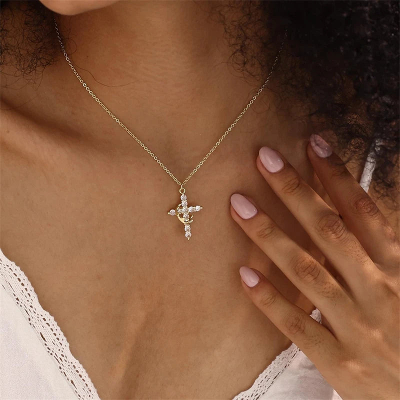 Chaîne en acier inoxydable, pendentif croix en cuivre pour femmes, collier de luxe en Zircon, couronne rotative, bijoux, livraison directe