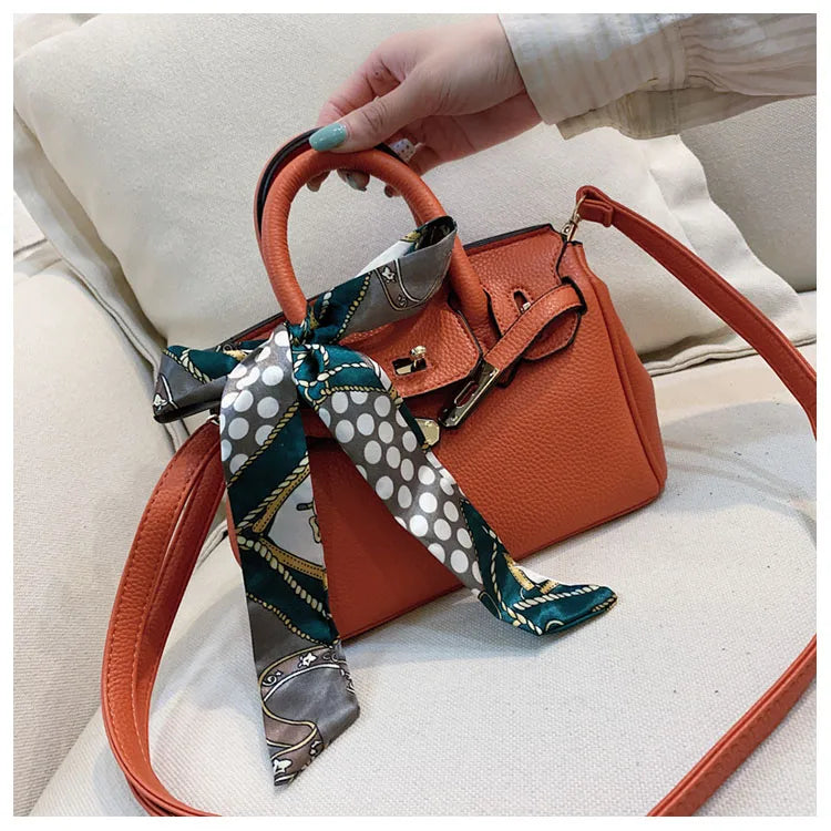 Sac Birkin imprimé écharpe 2025 pour femmes, sac à main à bandoulière en relief à ailes, fourre-tout de luxe à poignée supérieure avec serrure, sac à bandoulière élégant - Lencensa 