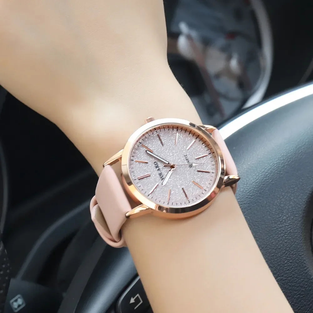 Femmes montres marque de luxe mode dames Montre Reloj Mujer Montre en cuir femmes Femme montres à Quartz Montre Femme