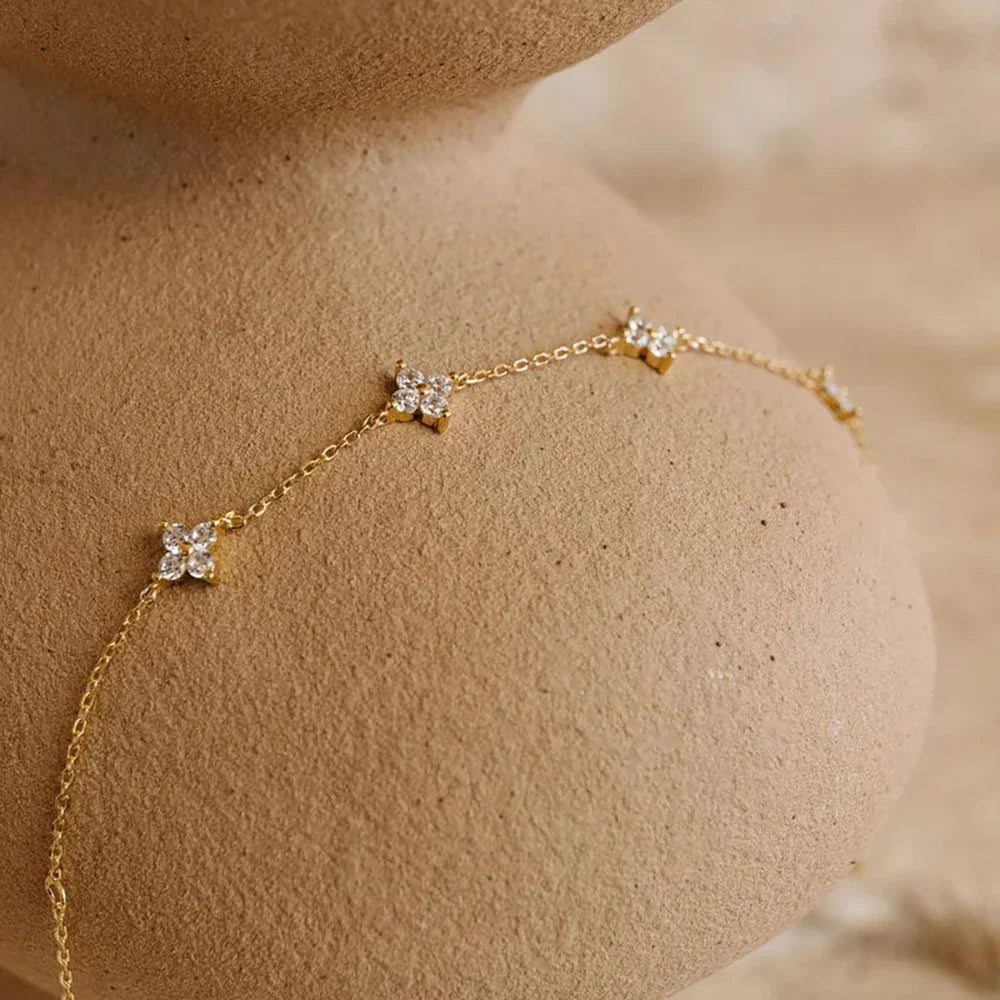 Colliers en acier inoxydable et Zircon pour femmes, plaqué or 18 carats, chaîne à quatre feuilles d'herbe, bijoux de luxe, cadeau, nouvelle collection
