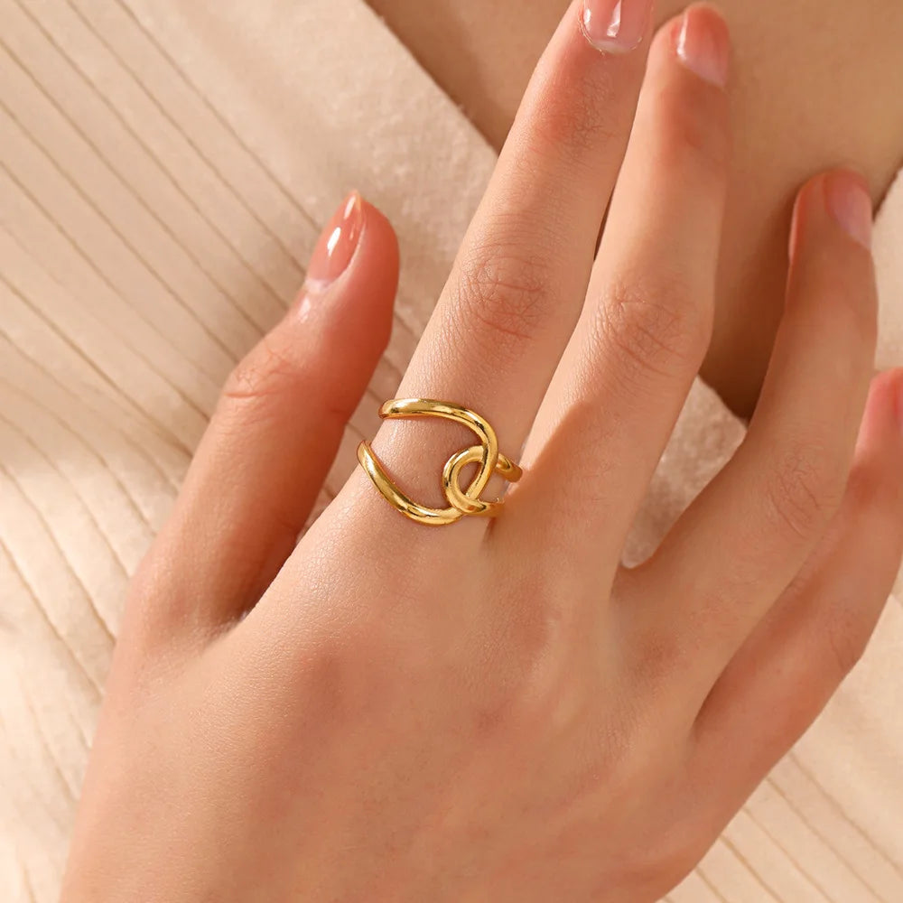 Bague en forme de cœur en acier inoxydable pour femmes, couleur or, anneau creux en métal, Bijoux étanches, cadeau pour petite amie