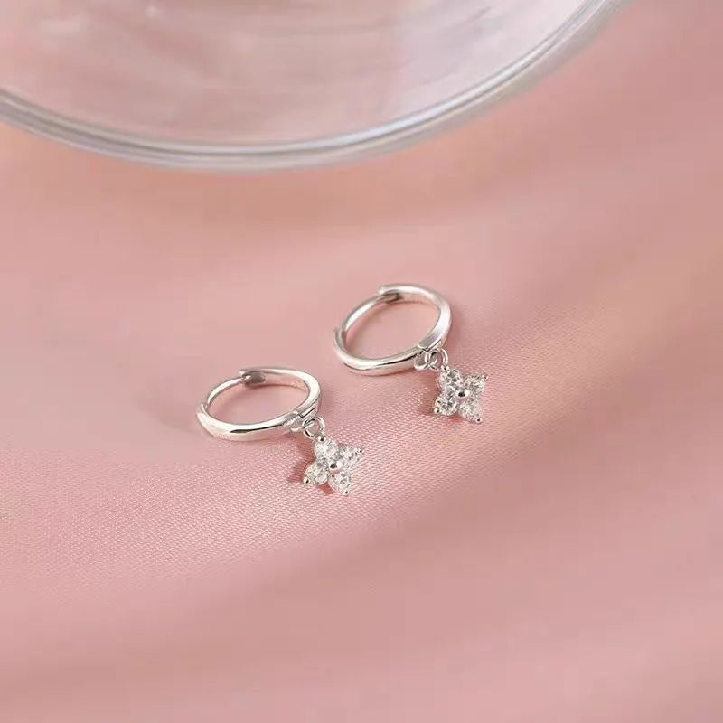 Colliers en acier inoxydable et Zircon pour femmes, plaqué or 18 carats, chaîne à quatre feuilles d'herbe, bijoux de luxe, cadeau, nouvelle collection