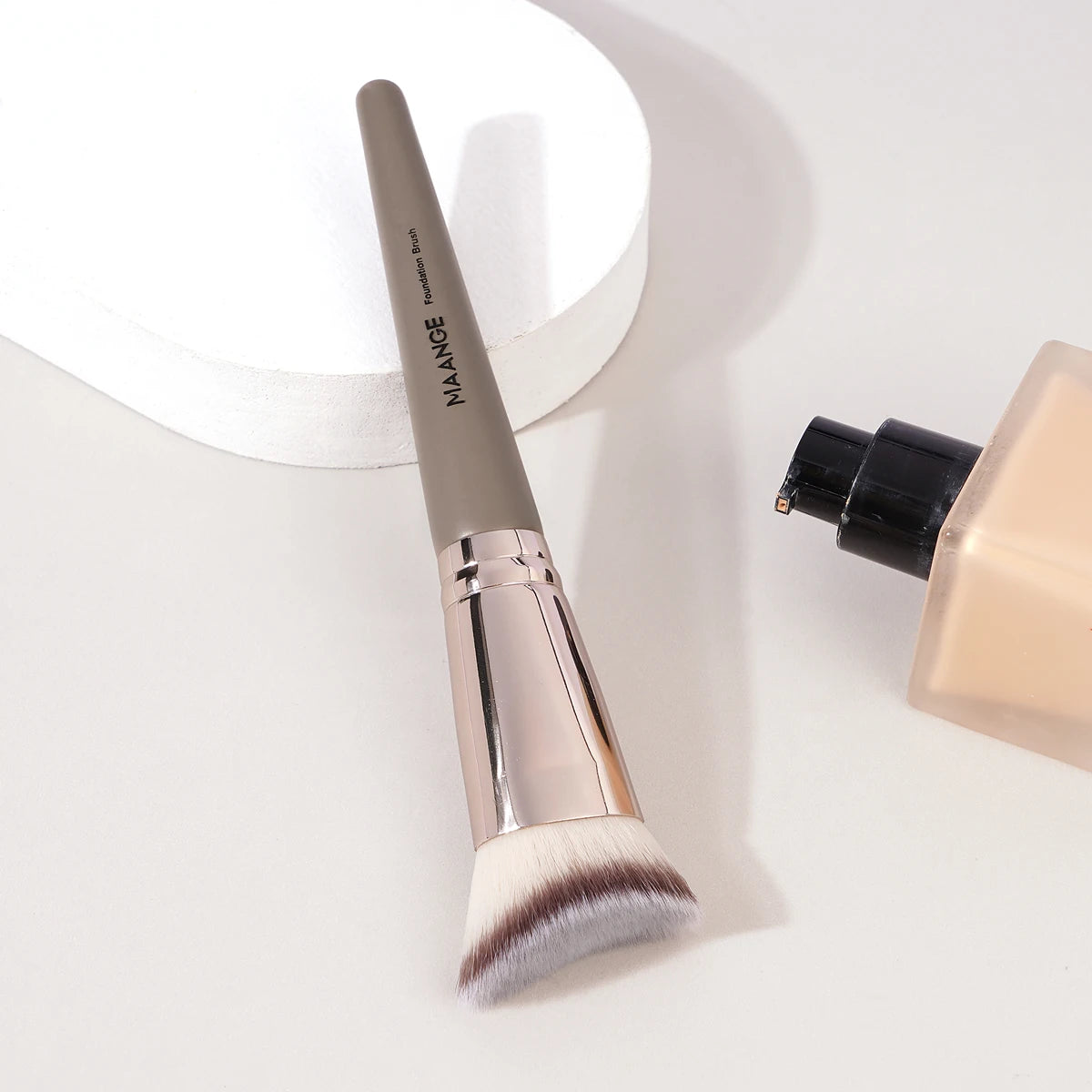 MAANGE-Pinceau de maquillage pour le visage, blush contour premium, parfait pour les joues, le front, la mâchoire, mélange antarctique, contour profond - Lencensa 