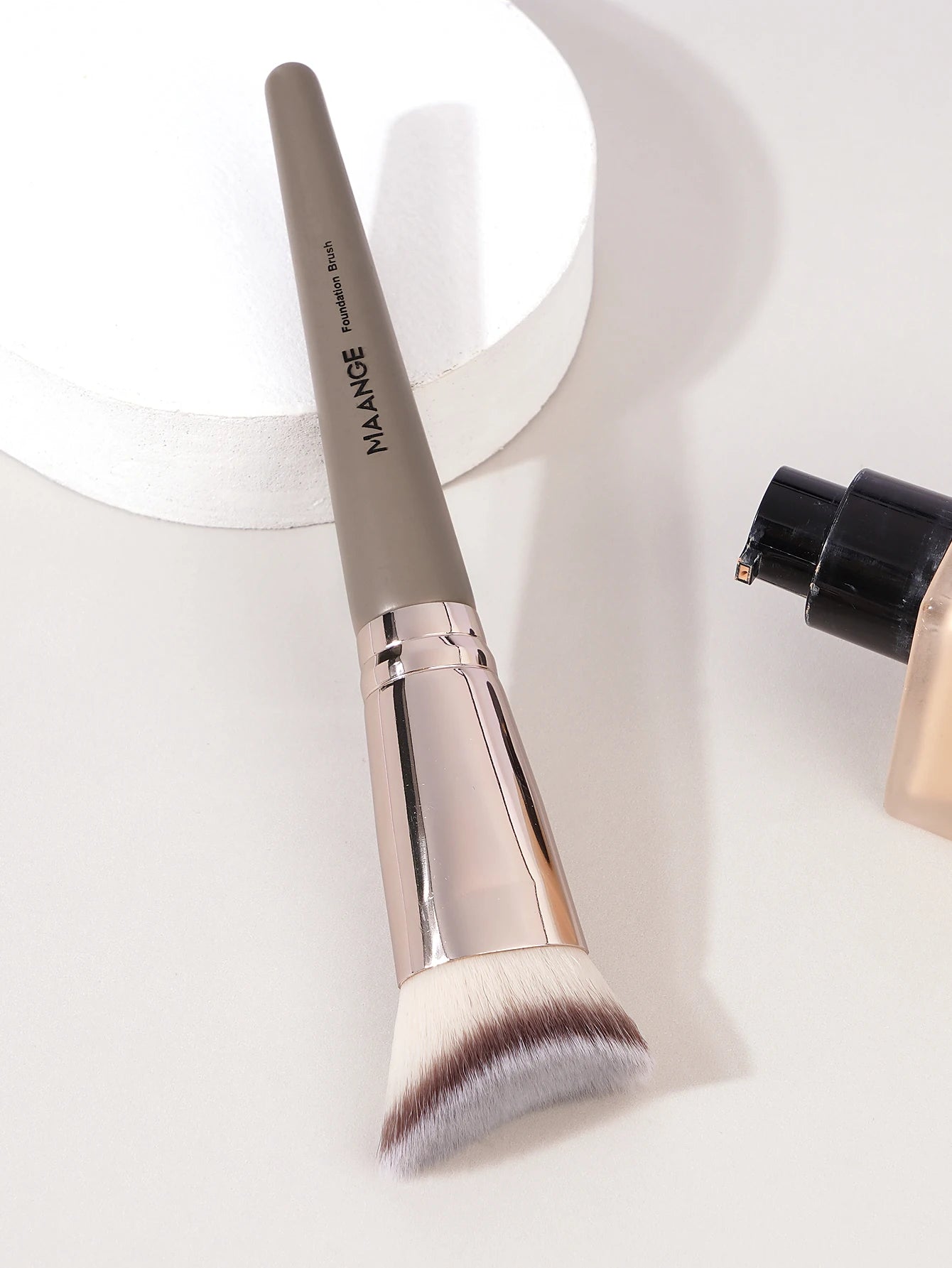 MAANGE-Pinceau de maquillage pour le visage, blush contour premium, parfait pour les joues, le front, la mâchoire, mélange antarctique, contour profond - Lencensa 