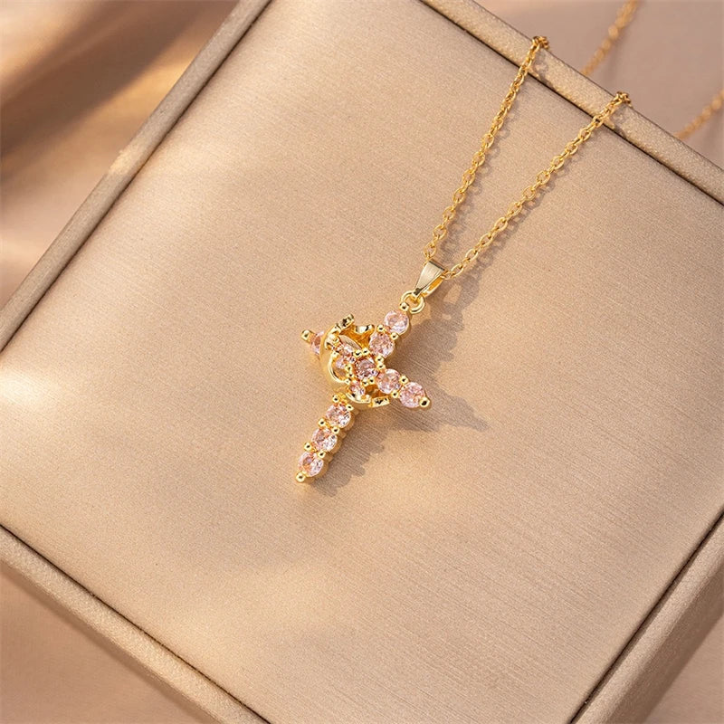 Chaîne en acier inoxydable, pendentif croix en cuivre pour femmes, collier de luxe en Zircon, couronne rotative, bijoux, livraison directe