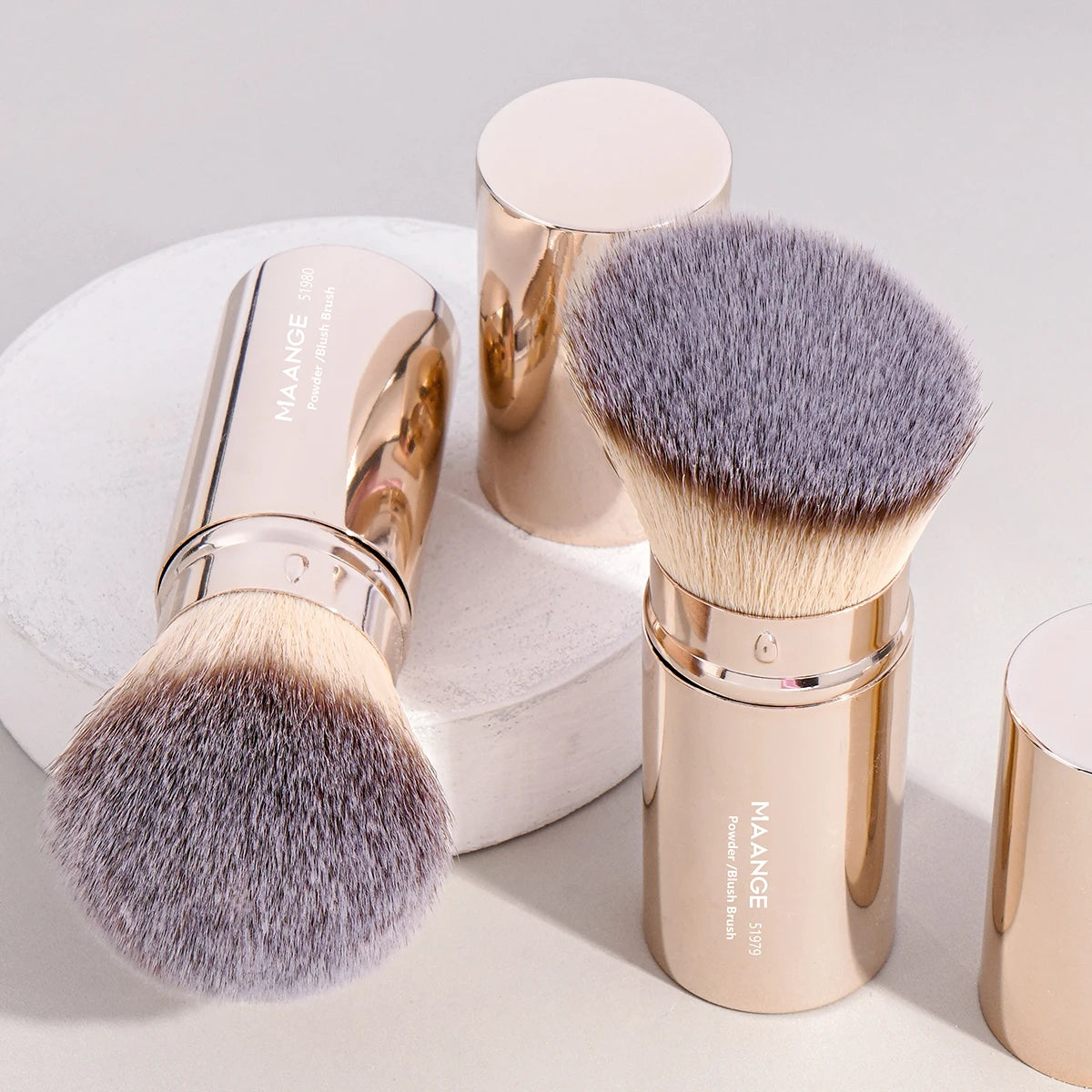 MAANGE 2 pièces pinceau de maquillage de fond de teint rétractable pinceau Kabuki plat/Angle pour poudre Blush bronzant correcteur outils de maquillage portables - Lencensa 