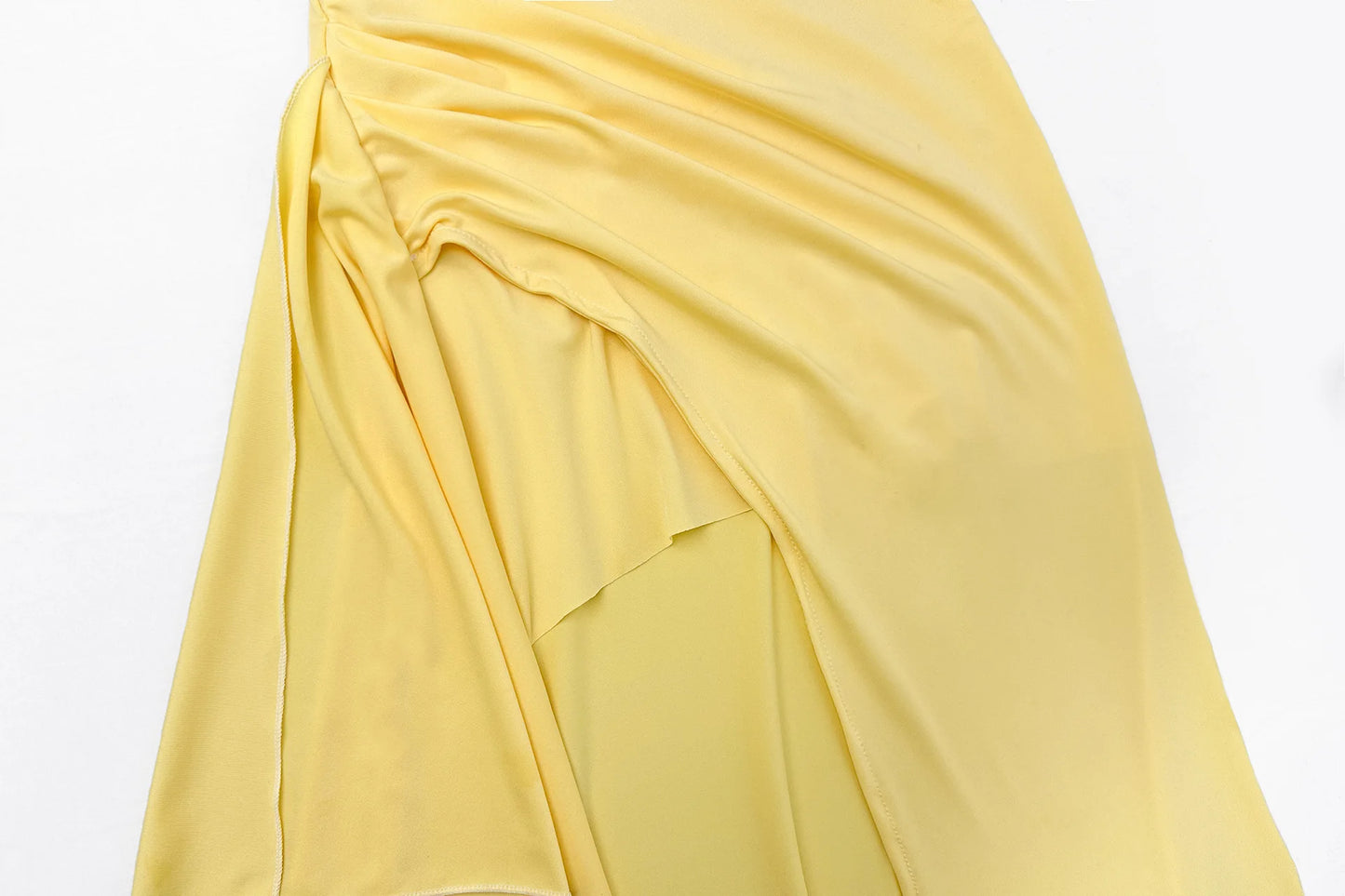 Robe de Soirée Élégante Lencensa - Dos Nu Volants Fente Maxi 2025