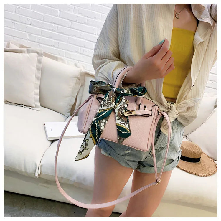 Sac Birkin imprimé écharpe 2025 pour femmes, sac à main à bandoulière en relief à ailes, fourre-tout de luxe à poignée supérieure avec serrure, sac à bandoulière élégant - Lencensa 