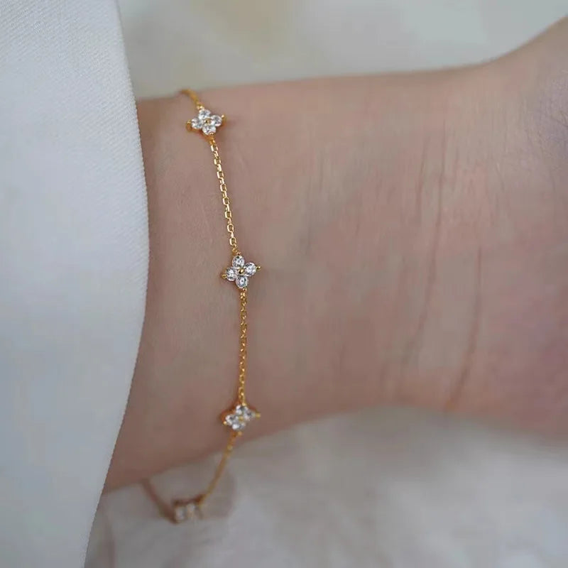 Colliers en acier inoxydable et Zircon pour femmes, plaqué or 18 carats, chaîne à quatre feuilles d'herbe, bijoux de luxe, cadeau, nouvelle collection