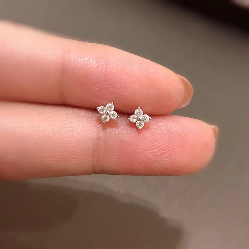 Colliers en acier inoxydable et Zircon pour femmes, plaqué or 18 carats, chaîne à quatre feuilles d'herbe, bijoux de luxe, cadeau, nouvelle collection