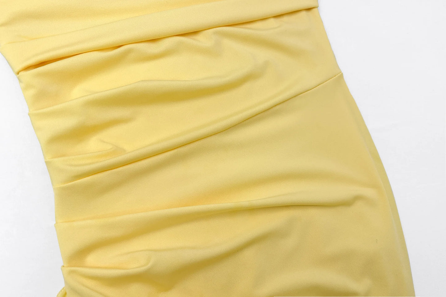 Robe de Soirée Élégante Lencensa - Dos Nu Volants Fente Maxi 2025