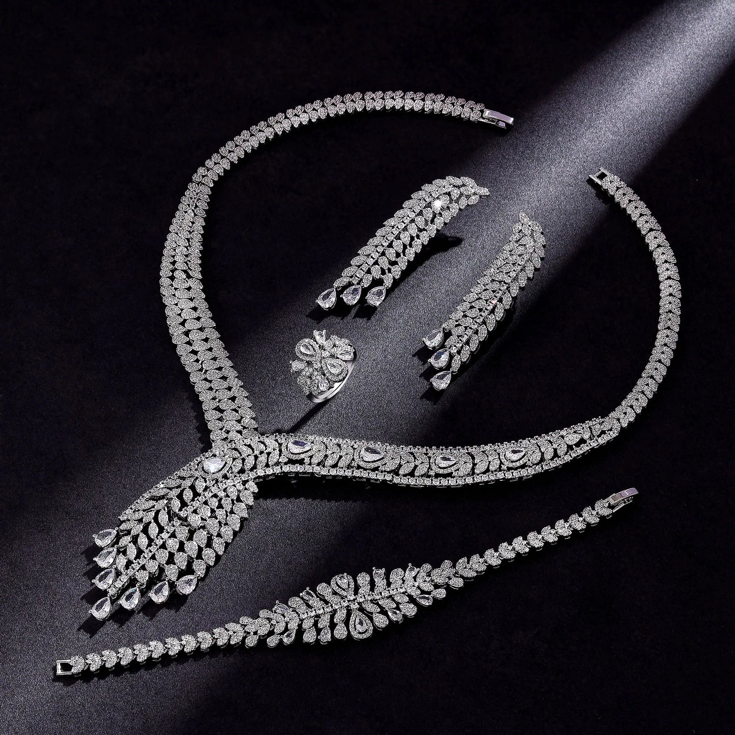 Ensemble de bijoux de mariée de luxe avec zircon cubique contre-indiqué, 4 pièces, vente chaude, Dubaï, 2024