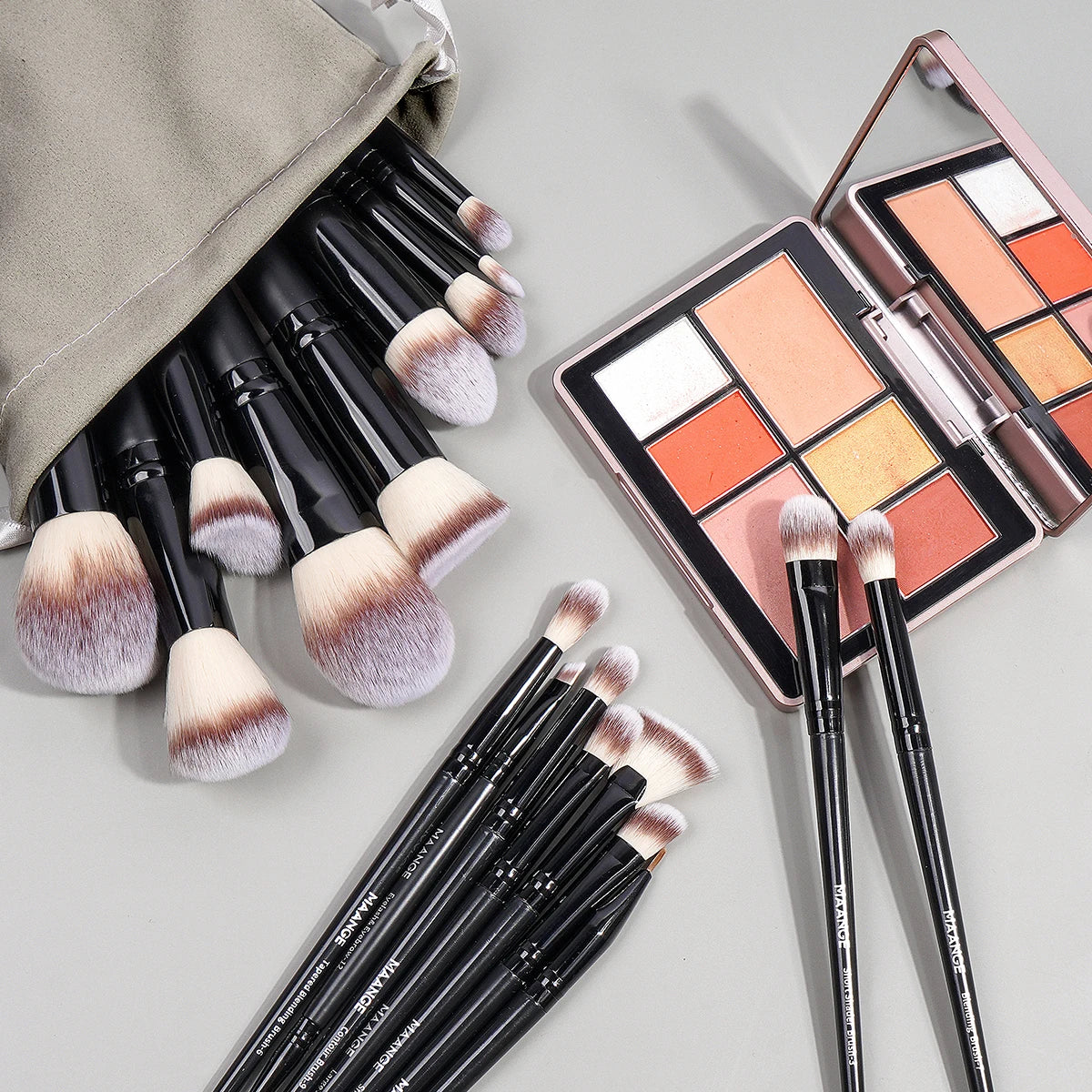 MAANGE ensemble de pinceaux de maquillage professionnel 18 pièces Premium fond de teint synthétique poudre correcteurs fards à paupières pinceaux de maquillage avec sac - Lencensa 