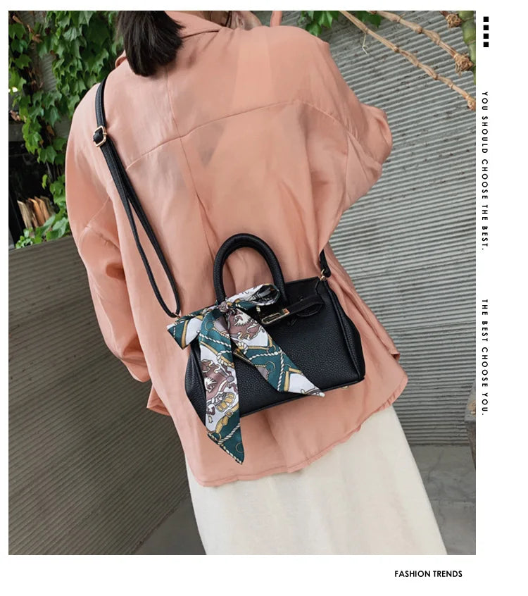 Sac Birkin imprimé écharpe 2025 pour femmes, sac à main à bandoulière en relief à ailes, fourre-tout de luxe à poignée supérieure avec serrure, sac à bandoulière élégant - Lencensa 