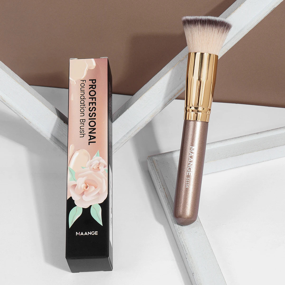 Maange-Pinceau de maquillage avec boîte pour femme, brosse pour fond de teint, correcteur, poudre, blush, contour, poils doux denses, outil de beauté, 1 pièce